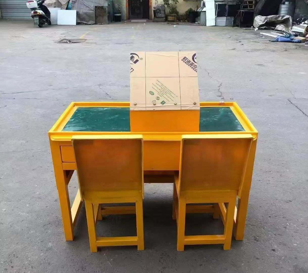 香坊防静电导通桌井下煤矿火工品发放桌：危险品流转的安全守护者
